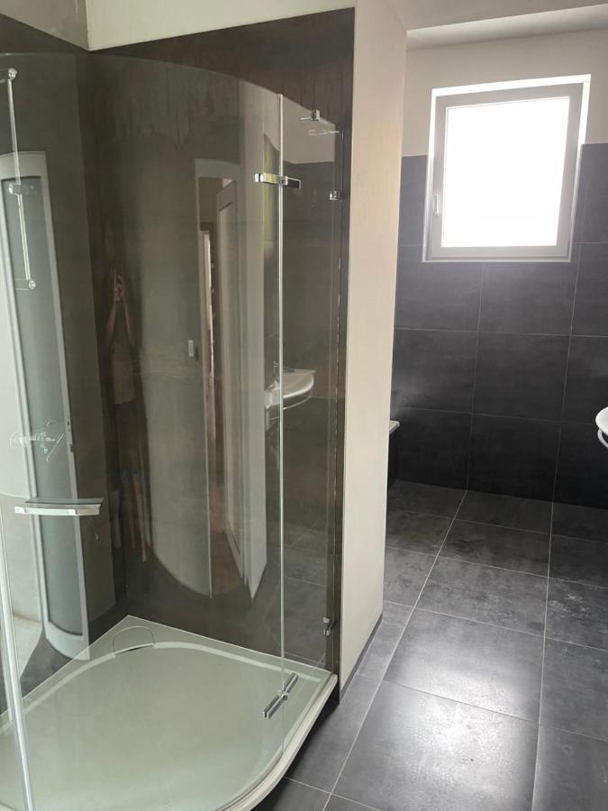 Komfortne Byvanie S Garazou - Parkovanim Žilina Exterior foto
