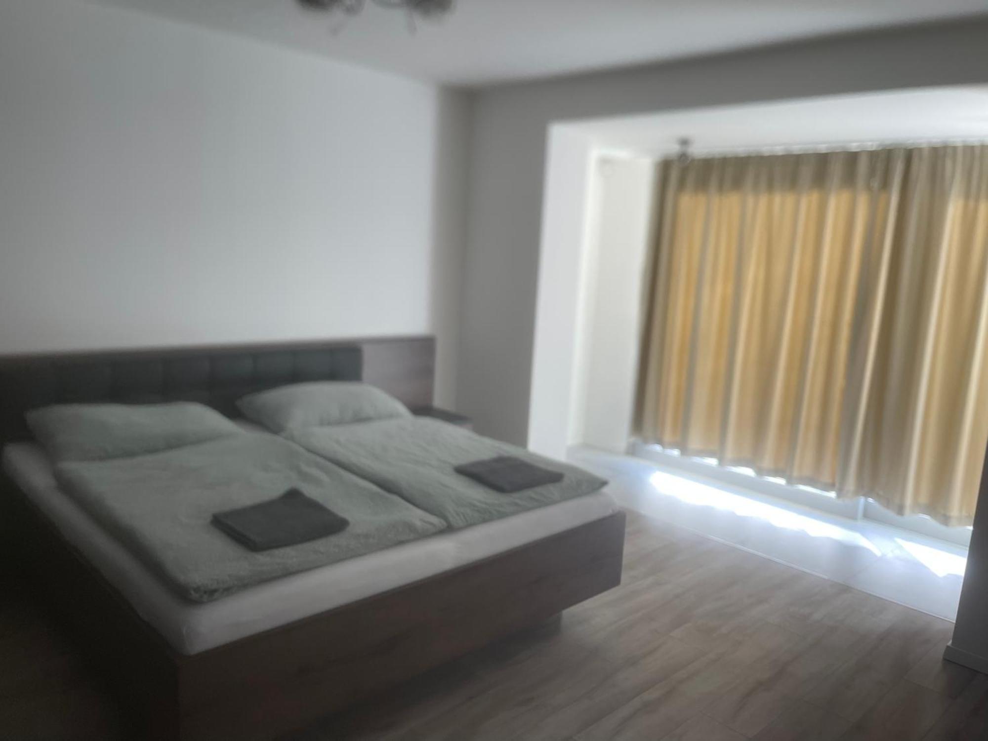Komfortne Byvanie S Garazou - Parkovanim Žilina Exterior foto